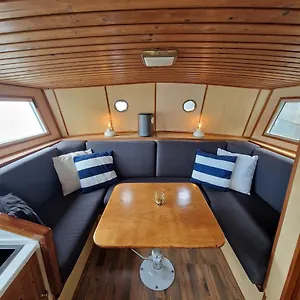 Sailing Ámsterdam